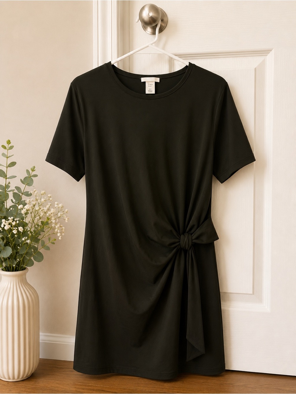 H&M Black Short-Sleeve Mini Dress with Side Knot (color dark moss green)